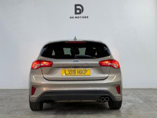 FORD FOCUS 1.0T ECOBOOST ST LINE EURO 6 S S 5DR 10,995 MONTHLY FROM... image 4
